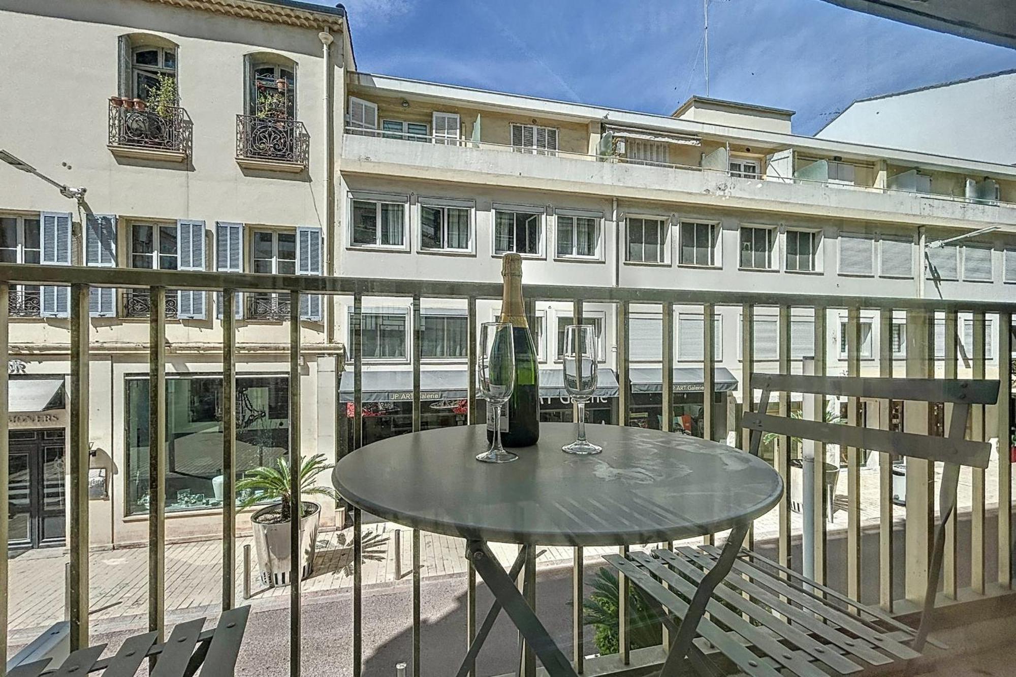 Modern Balcony In The Center Close To The Beaches * Cannes